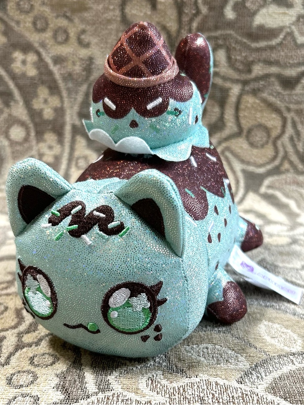 Aphmau MeeMeows Mint Chip Ice Cream Cat 6” Plush Sparkle